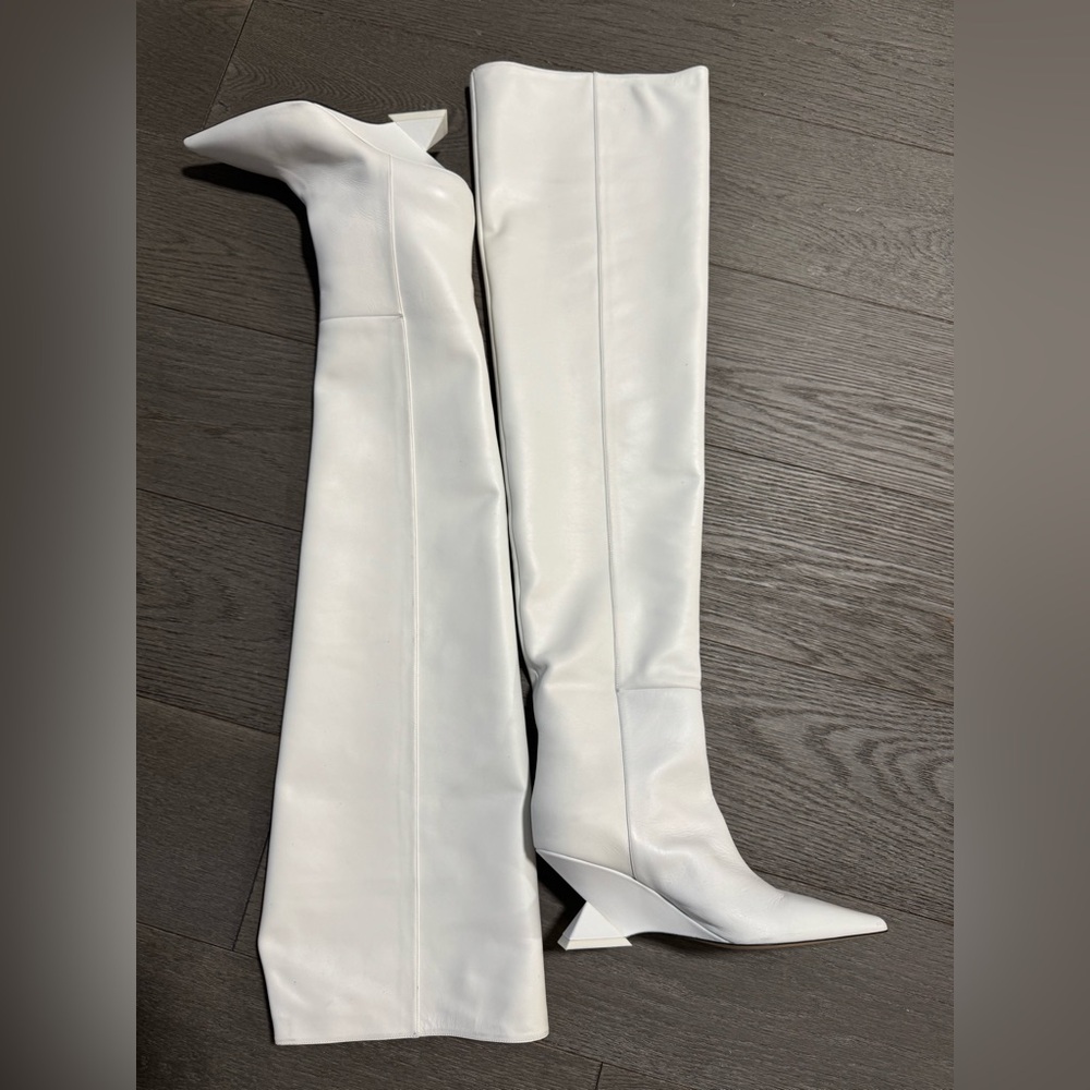 The Attico Cheope leather over-the-knee boots - Picture 2 of 9